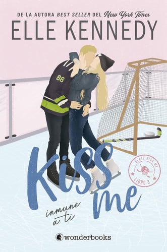 Portada de Inmune a ti (Off Campus 3): Kiss Me 3 (Spanish Edition)